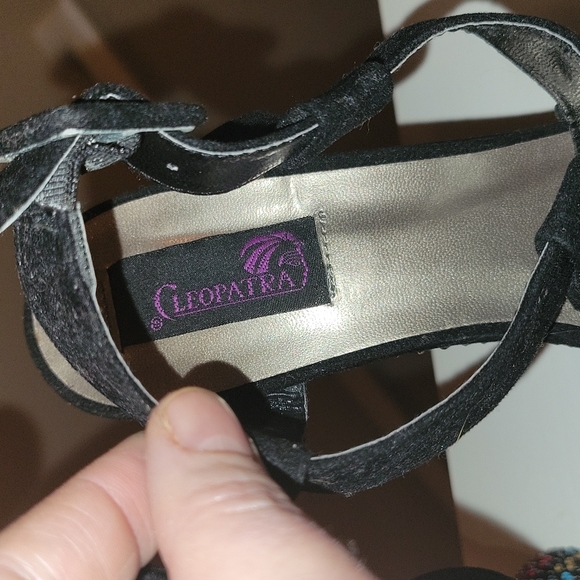 SOLD Platform Curve Heeled Platform - Picture 8 of 13